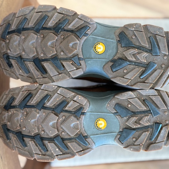 Ulu Caribou Lark Boots, 10 (discontinued) - Picture 9 of 16